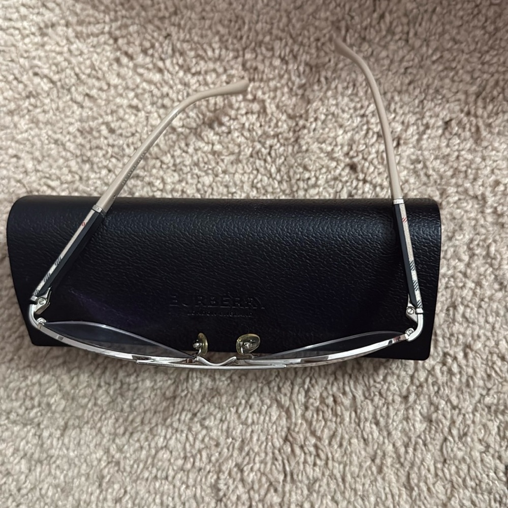 Burberry eyeglasses - Picture 10 of 10